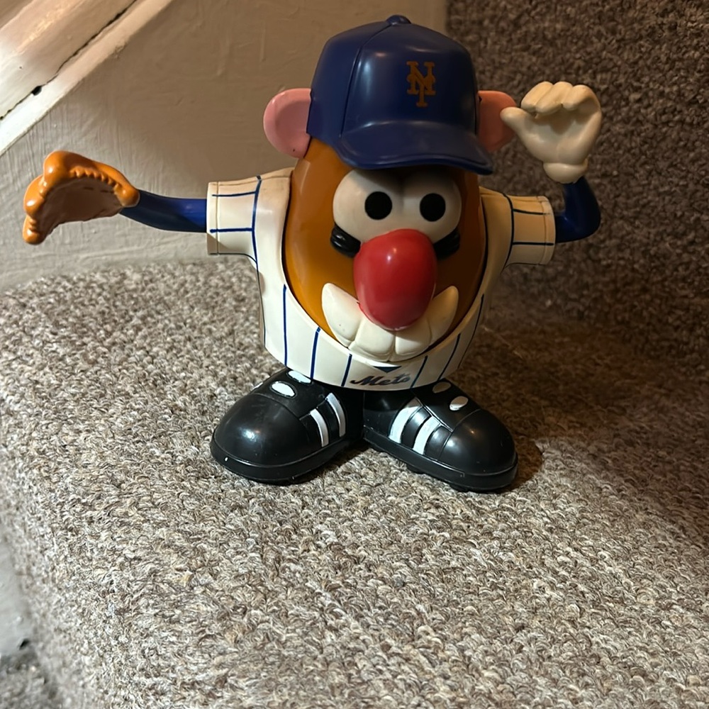 Collectibles Dale Jr Tony Steward NASCAR 
Mr Potato Head in Mets uniform